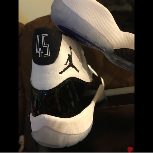 SOLD 🔥 Jordan 11 Concords💥 💯 Authentic! - Picture 7 of 8